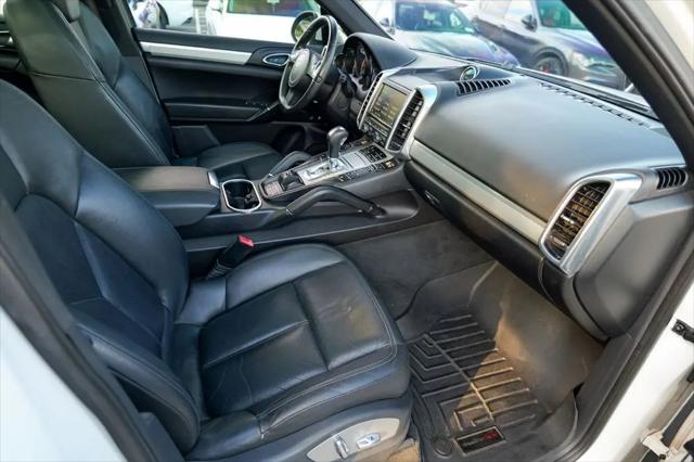 2013 Porsche Cayenne Cayenne