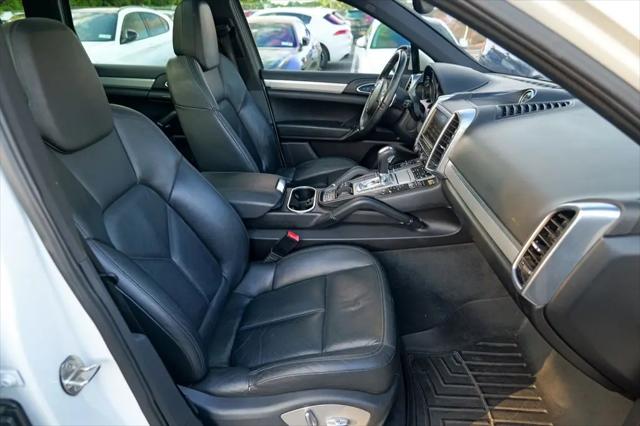 2013 Porsche Cayenne Cayenne