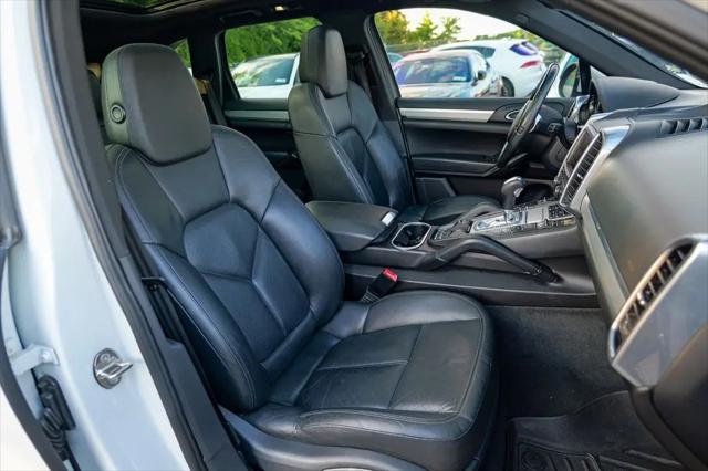 2013 Porsche Cayenne Cayenne