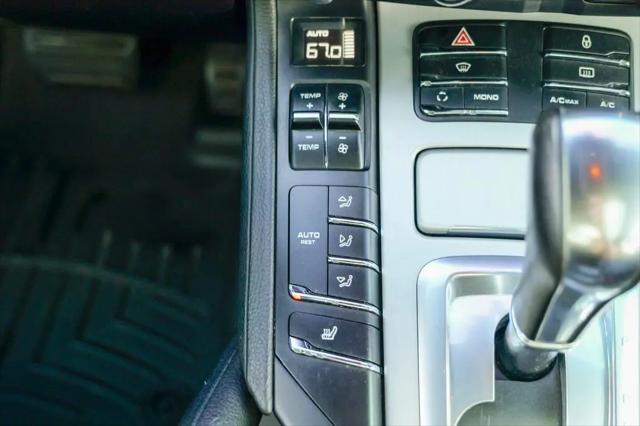 2013 Porsche Cayenne Cayenne