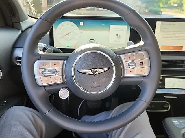 2024 Genesis GV60 Standard RWD
