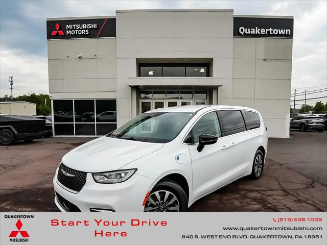 2024 Chrysler Pacifica Hybrid Select for sale in Quakertown, PA