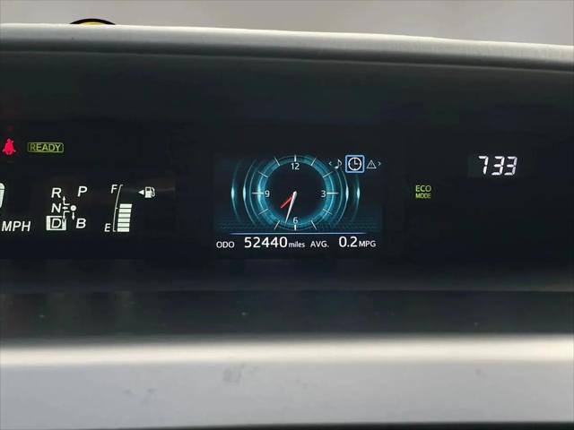 2016 Toyota Prius v Five
