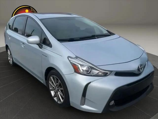 2016 Toyota Prius v Five