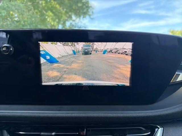 2024 Buick NV Sport Touring FWD