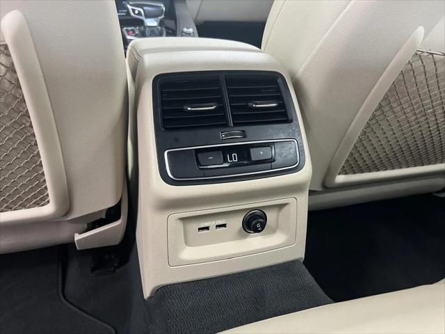 2024 Audi A4 Premium Plus 45 TFSI S line quattro S tronic