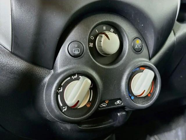 2014 Nissan Versa Note SV