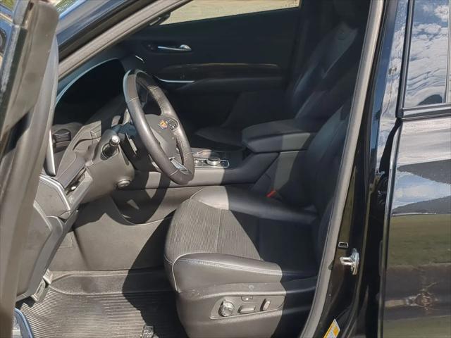 2025 Cadillac XT4 FWD Sport