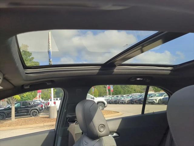 2025 Cadillac XT4 FWD Sport