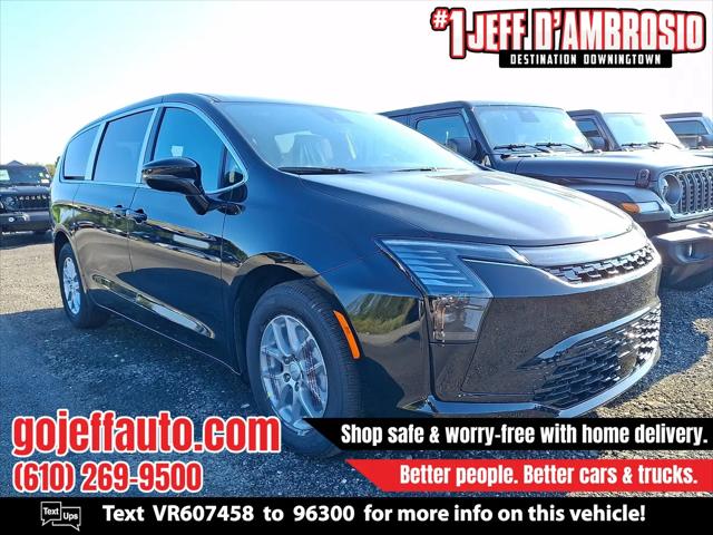 2027 Chrysler Pacifica Select for sale in Downingtown, PA