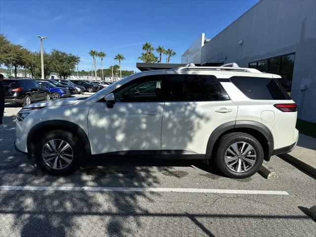 2023 Nissan Pathfinder SL FWD