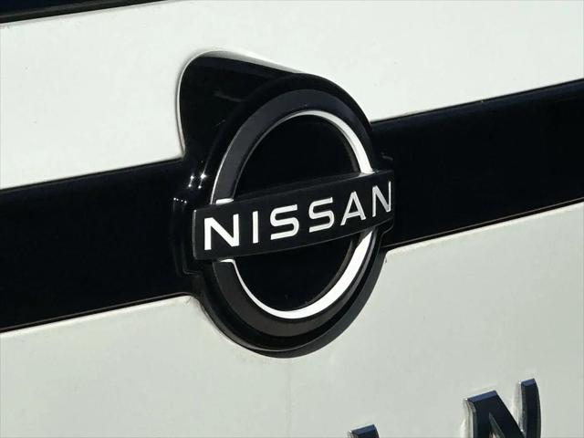 2023 Nissan Pathfinder SL FWD