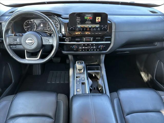 2023 Nissan Pathfinder SL FWD