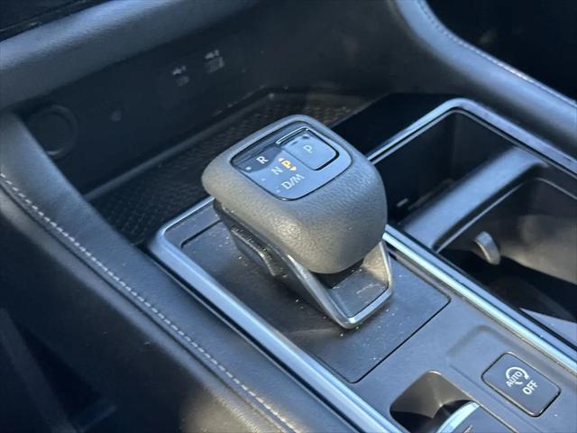 2023 Nissan Pathfinder SL FWD