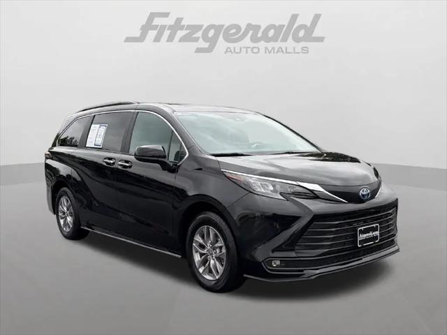 2025 Toyota Sienna XLE for sale in Chambersburg, PA