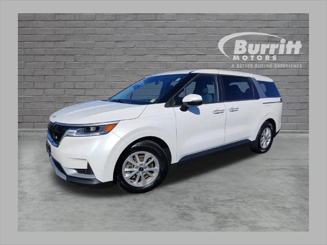2022 Kia Carnival MPV LX for sale in Oswego, NY