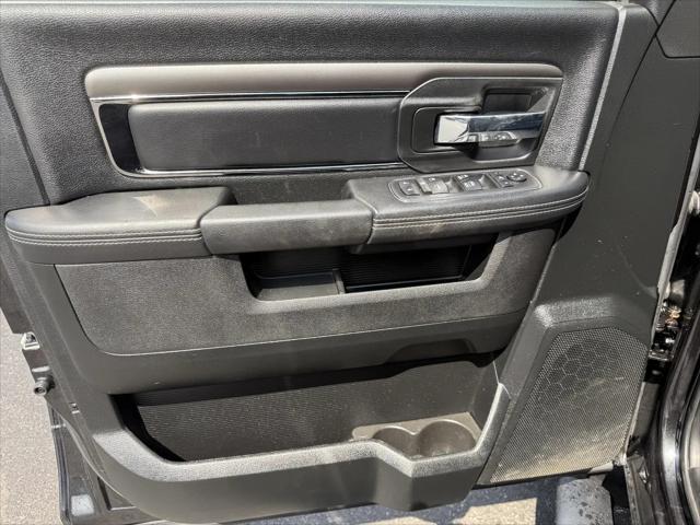 2017 Ram 1500 Night Crew Cab 4x4 57 Box