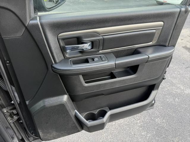 2017 Ram 1500 Night Crew Cab 4x4 57 Box