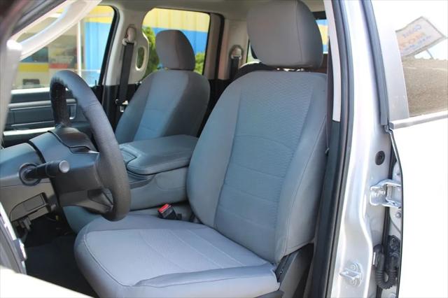 2017 Ram 1500 SLT Quad Cab 4x2 64 Box