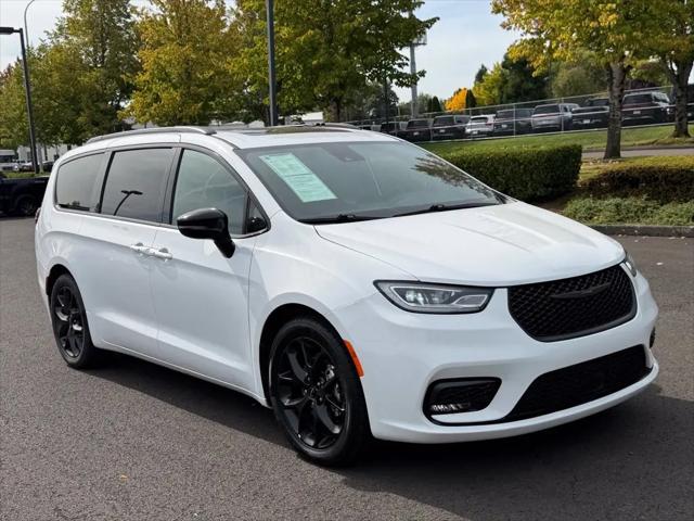 2025 Chrysler Pacifica Limited