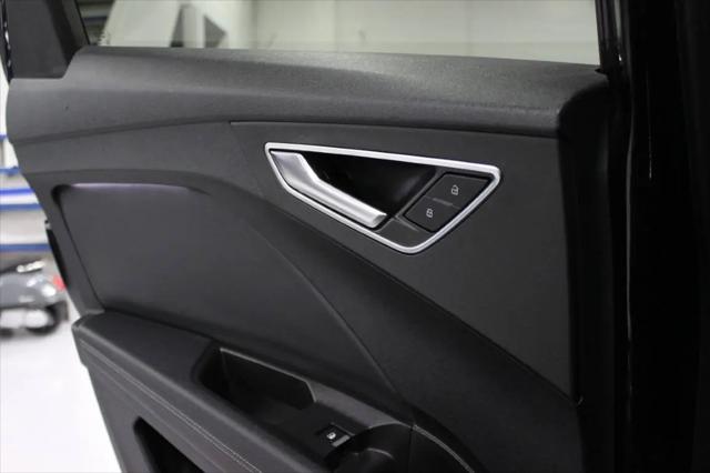 2025 Audi e-tron Premium 45 RWD
