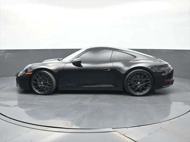 2026 Porsche 911 Carrera 4 GTS