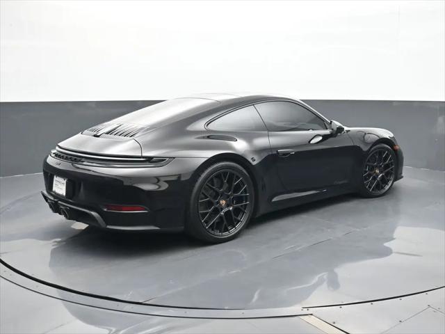 2026 Porsche 911 Carrera 4 GTS