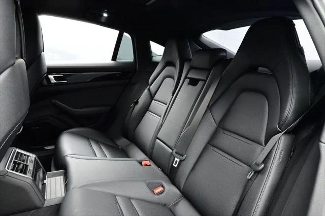 2023 Porsche Panamera 4