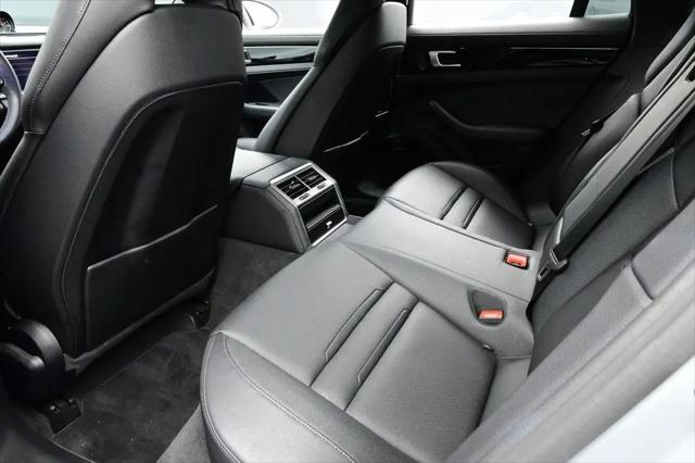 2023 Porsche Panamera 4