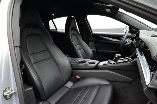2023 Porsche Panamera 4