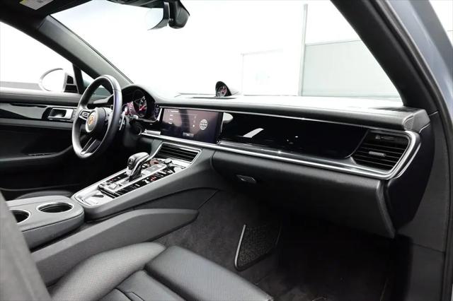 2023 Porsche Panamera 4