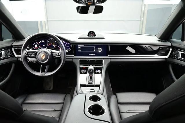 2023 Porsche Panamera 4