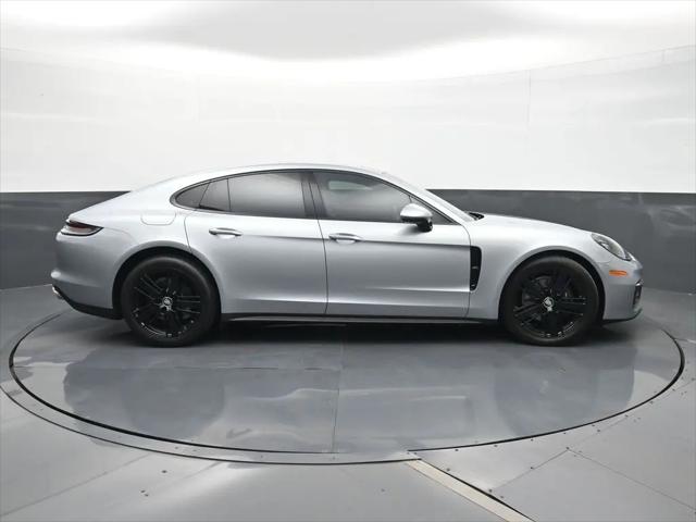2023 Porsche Panamera 4