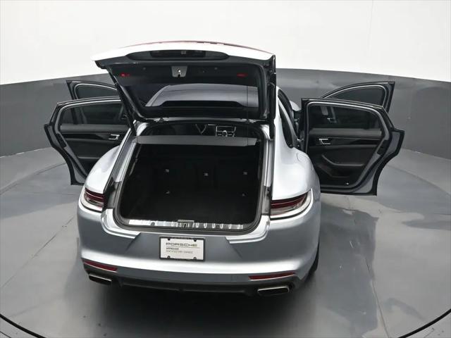 2023 Porsche Panamera 4
