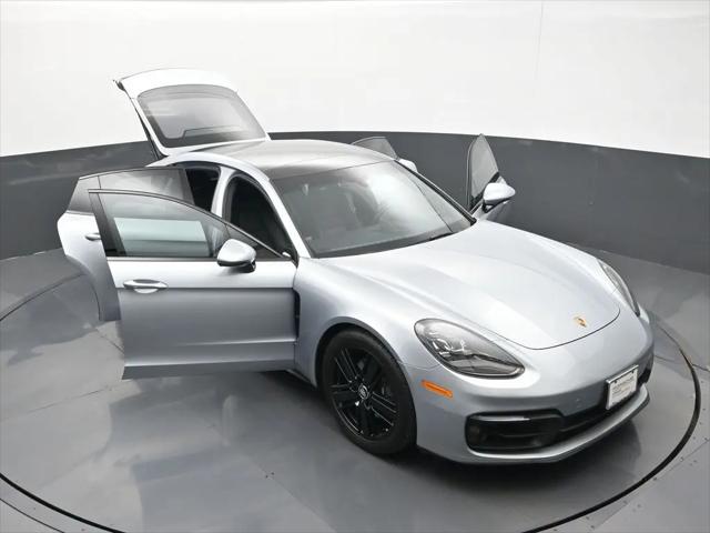 2023 Porsche Panamera 4