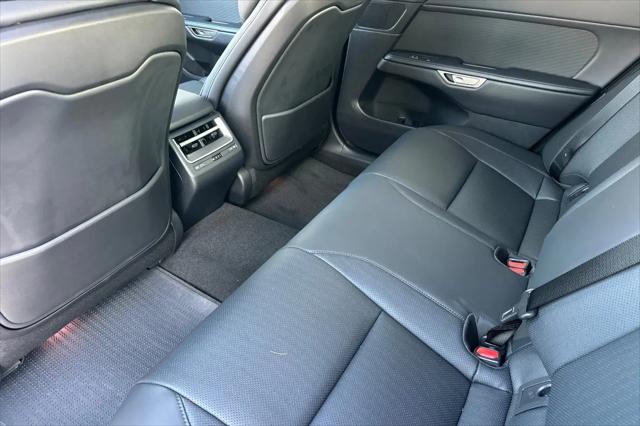 2026 Lexus ES 350 Premium
