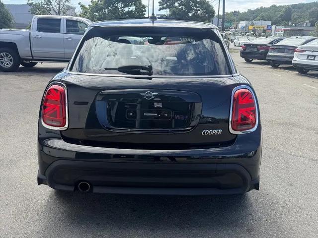 2022 MINI Hardtop Cooper