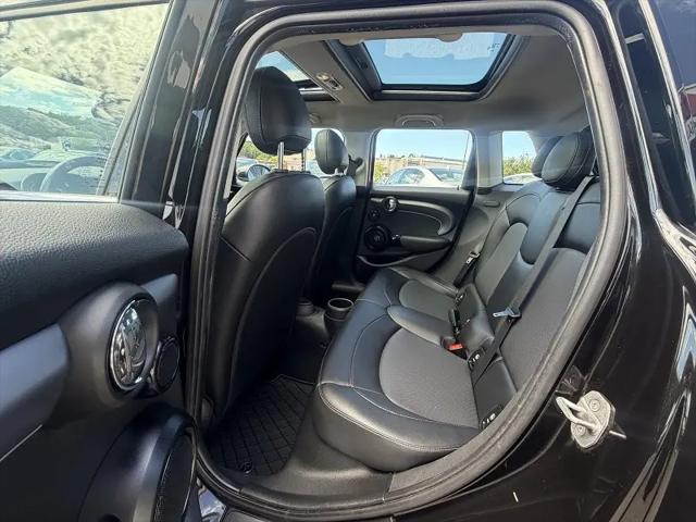 2022 MINI Hardtop Cooper