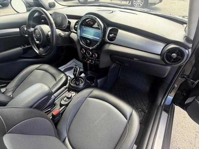 2022 MINI Hardtop Cooper