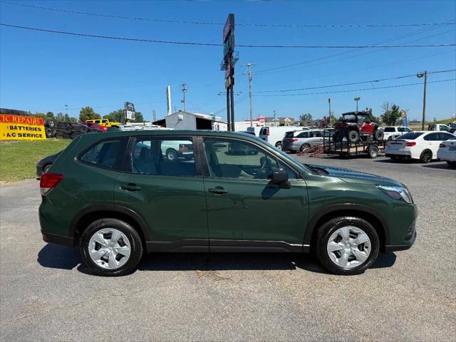 2023 Subaru Forester Base