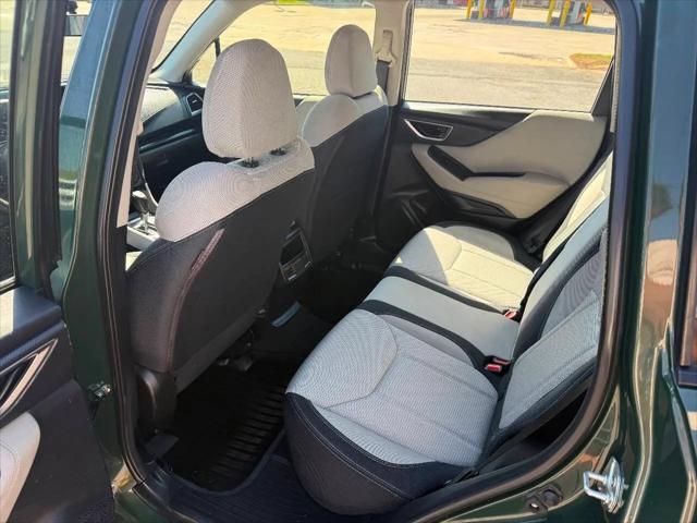 2023 Subaru Forester Base