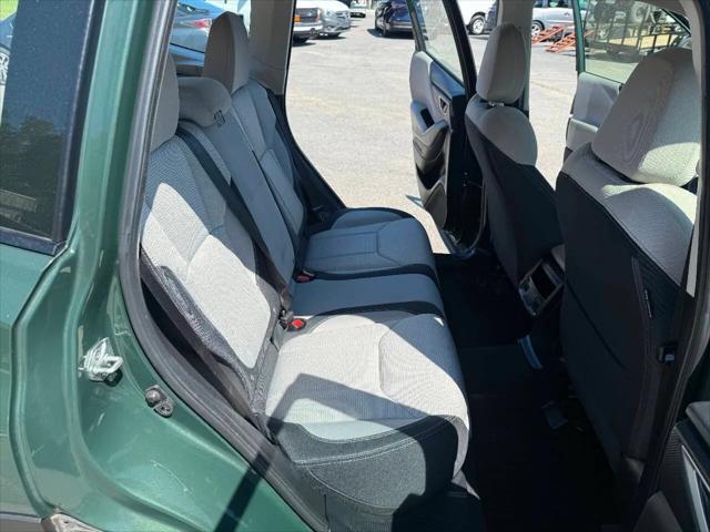 2023 Subaru Forester Base