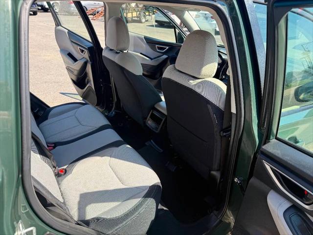 2023 Subaru Forester Base