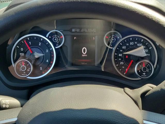 2026 Ram 2500 Black Express Crew Cab 4x4 64 Box