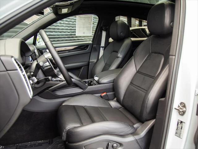 2023 Porsche Cayenne Platinum Edition