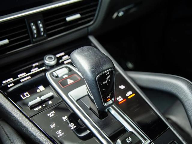 2023 Porsche Cayenne Platinum Edition