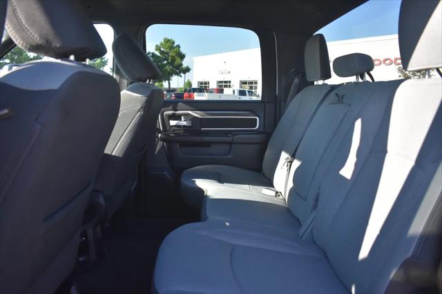 2024 Ram 3500 Big Horn Crew Cab 4x4 8 Box