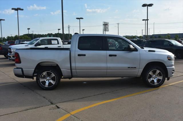2026 Ram 1500 Express Crew Cab 4x4 57 Box