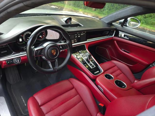 2018 Porsche Panamera Turbo