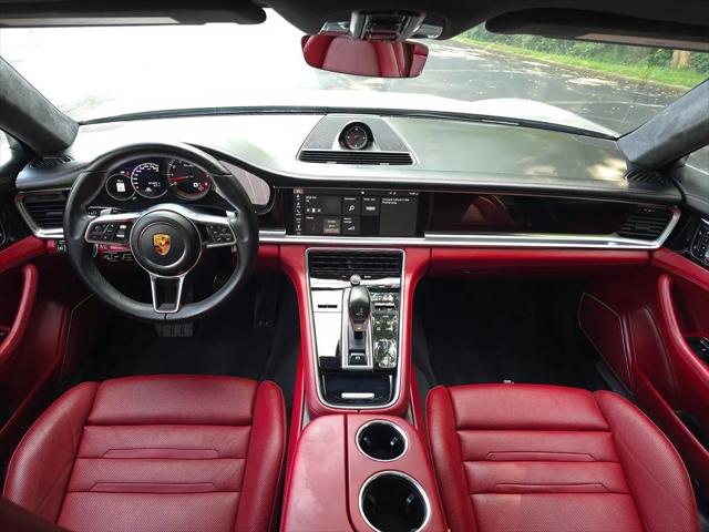 2018 Porsche Panamera Turbo